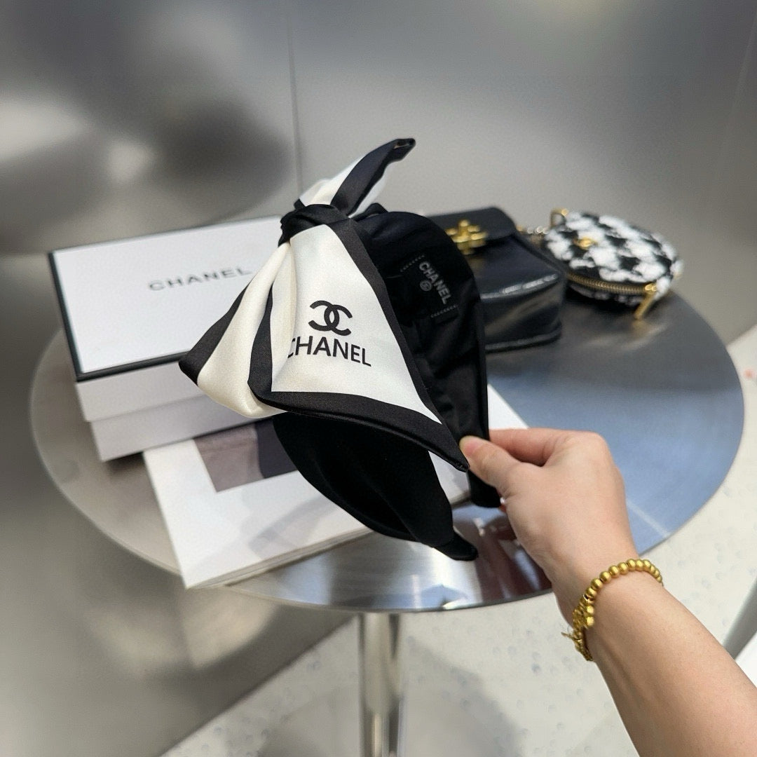 Chan  New letter headband