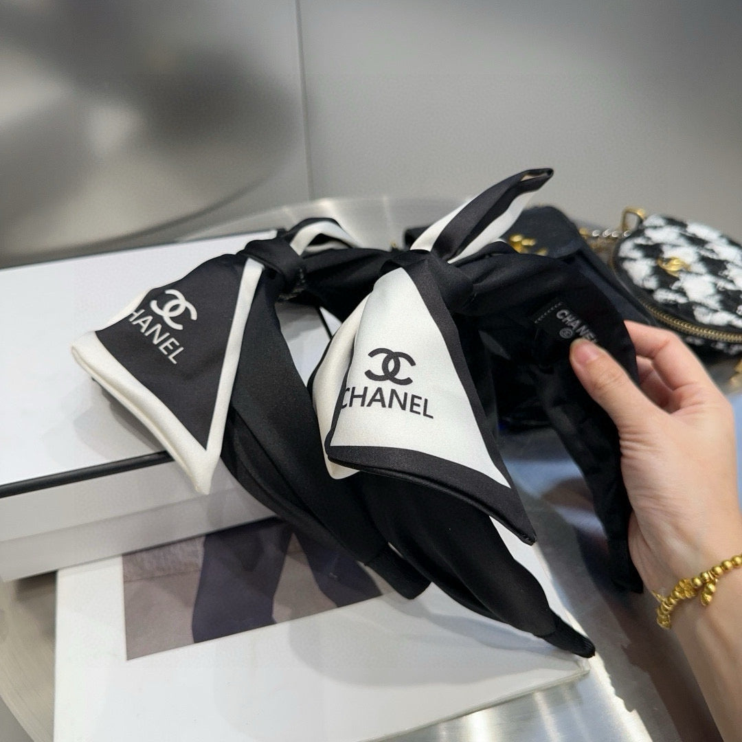 Chan  New letter headband