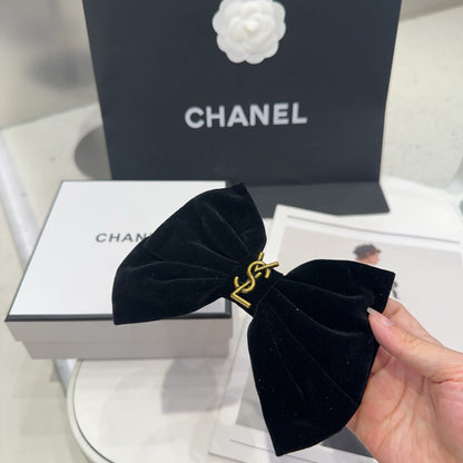 Saint  New New spring clip