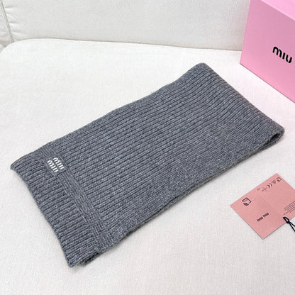 Miu New Scarf