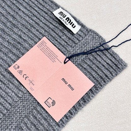 Miu New Scarf