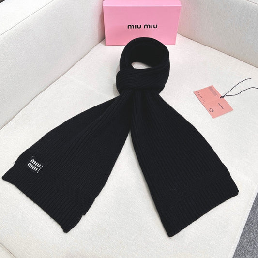 Miu New Scarf