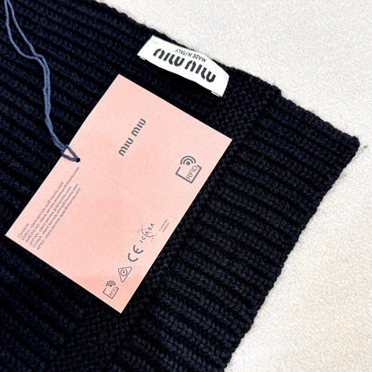 Miu New Scarf