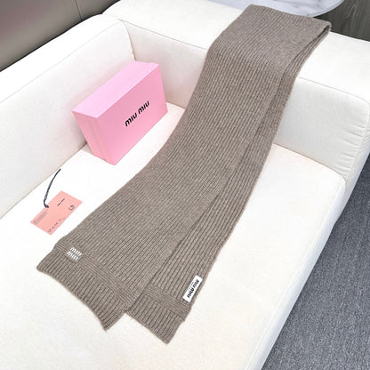Miu New Scarf