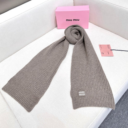 Miu New Scarf