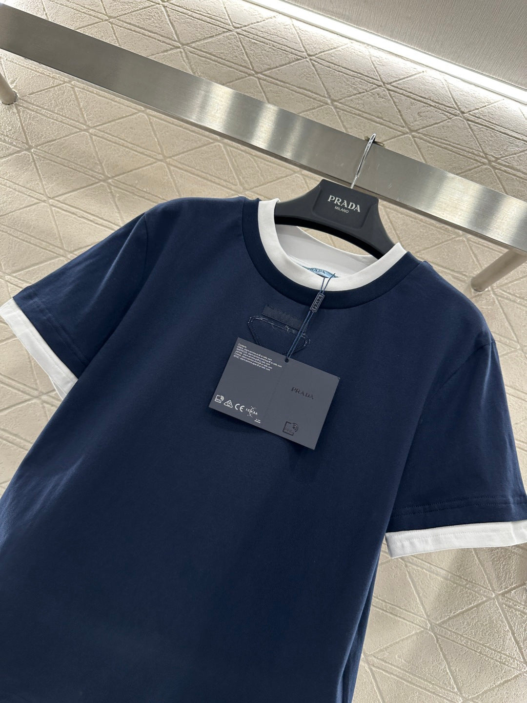 Pra New Color-blocked Triangle T-shirtt