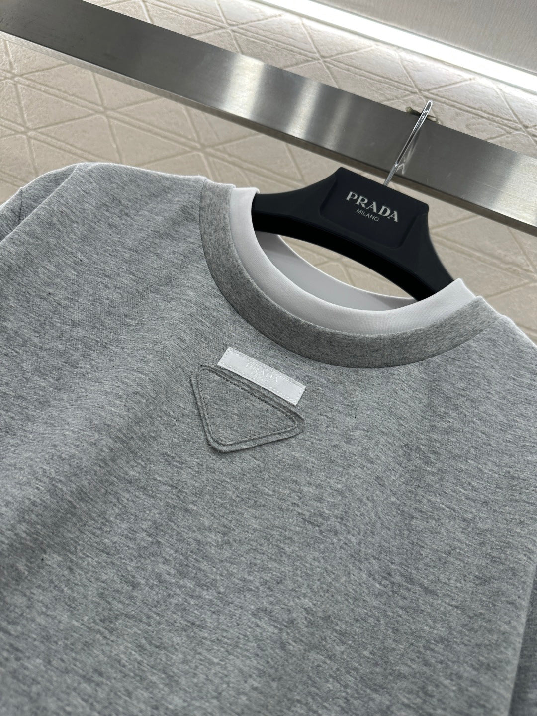 Pra New Color-blocked Triangle T-shirtt