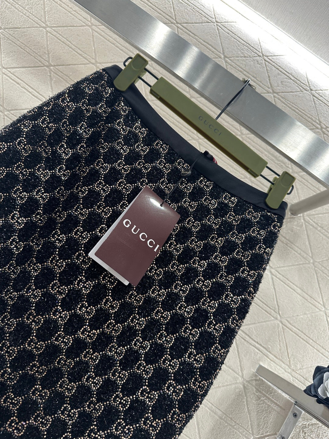 Guc  New Short-sleeve and skirt set